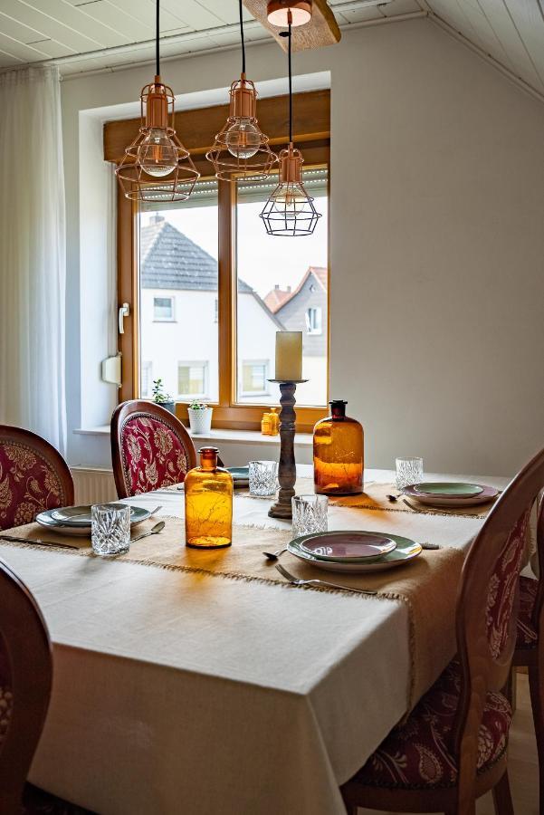 Grosse Ferienoase Mit Burgbergblick Apartman Bevern  Kültér fotó